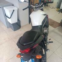 Moto YAMAHA XJ6