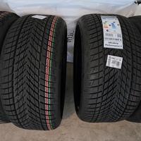  Quattro pneumatici invernali Goodyear 19" NUOVI