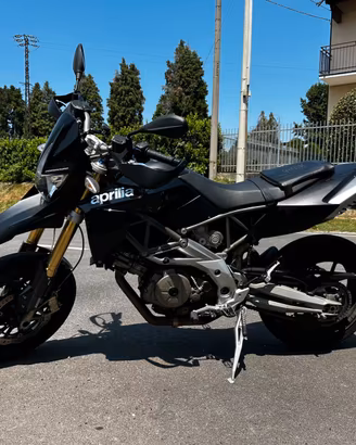 Aprilia Dorsoduro 750 (2009)