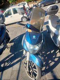 Beverly 250 2007