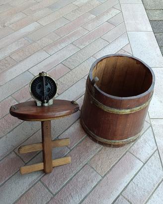 macchina zangola per il burro vintage in legno