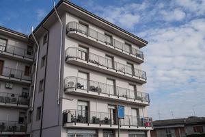 TRILOCALE CON BALCONE E BOX