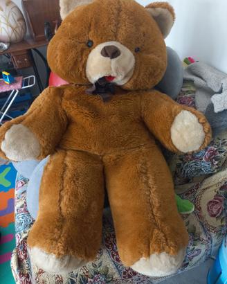Orso peluches gigante