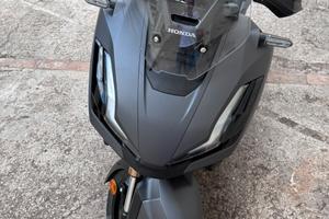 Honda adv350