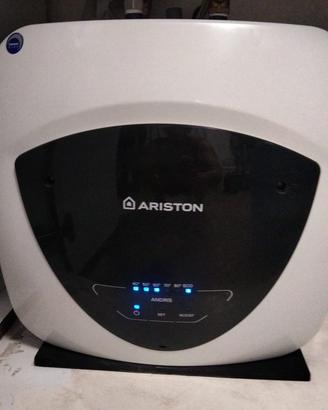 Boiler Ariston sotto lavello 10litri (in garanzia)