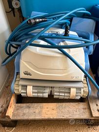 Robot per pulizia piscina DOLPHIN