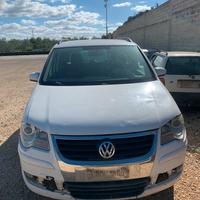 RICAMBI VOLKSWAGEN TOURAN 2.0 METANO ANNO:2007