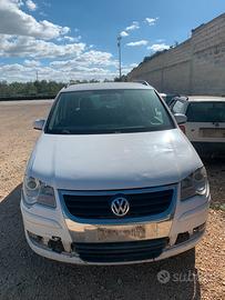 RICAMBI VOLKSWAGEN TOURAN 2.0 METANO ANNO:2007