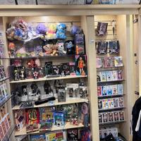 Arredamento negozio cartoleria/edicola/fumetteria