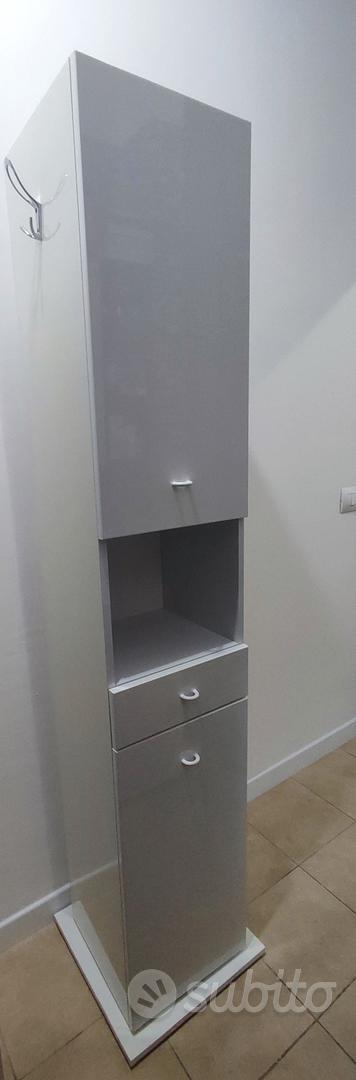 Mobile colonna girevole bagno colore bianco lucido - Arredamento e  Casalinghi In vendita a Latina