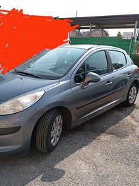 Peugeot 207 - 2010
