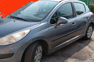Peugeot 207 - 2010