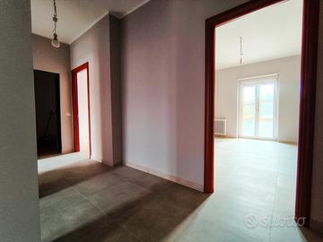 Quadrilocale ristrutturato 2 parcheggi via Diaz