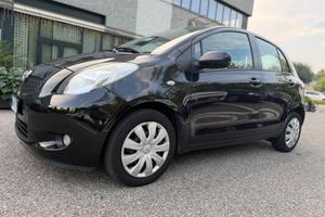 Toyota Yaris 1.3 5 porte*Neopatentati*