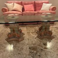Tavolo in cristallo con base legno intarsiato