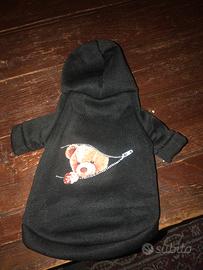 Vestiti per cani nuovi