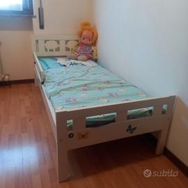 Lettino per bambini con materasso compreso 