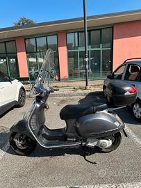 Vespa gts 200