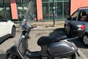 Vespa gts 200