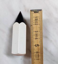Penna a forma di matita
