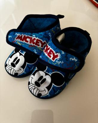 Pantofoline invernali Disney 20