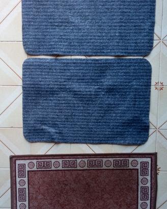 Set 3 tappetini in buono stato