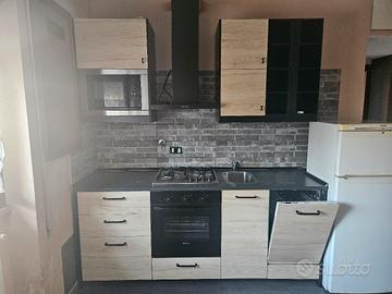 Cucina lienare IKEA 2.20 m +frigo OMAGGIO