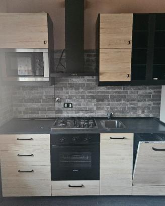 Cucina lienare IKEA 2.20 m +frigo OMAGGIO