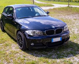 BMW Serie1/E81 2.0 - 2009 + doppio treno di cerchi