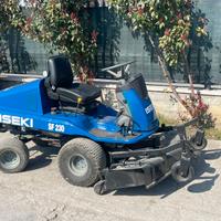 T33 Tagliaerba Iseki diesel 4x4