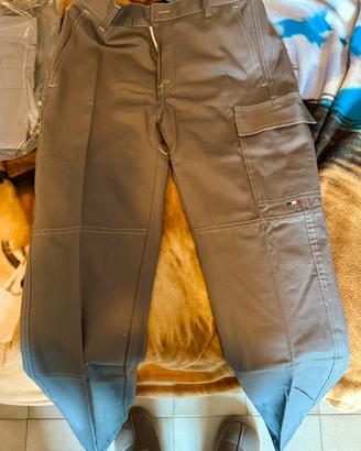 Pantaloni da lavoro nuovi