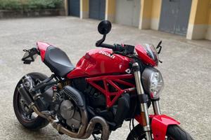 Ducati Monster 821