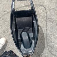 Vano sella kymco agility 125 r16+ concopribatteria