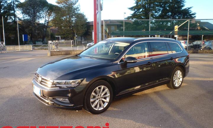 VOLKSWAGEN Passat Variant 1.6 TDI 120 CV SCR DSG B
