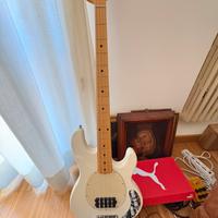 Sterling by music man stingray RAY24