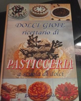 libro di pasticceria 