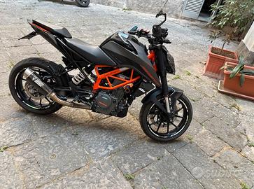 KTM DUKE 390 2023