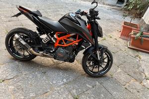 KTM DUKE 390 2023