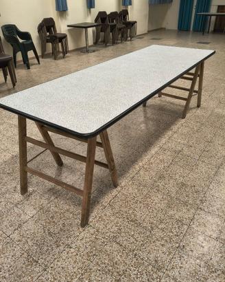 15 tavoli con cavalletti