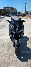 YAMAHA Xmax 400 
