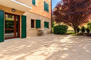 4 LOCALI A REGGIO NELL'EMILIA
