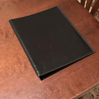 Raccoglitore ad anelli in pelle