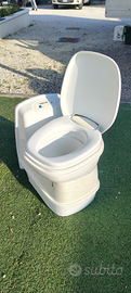 Toilette a cassetta Thetford modello C-200 CS camp