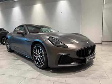 Maserati GranTurismo V6 550 CV AWD Trofeo