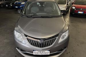 Lancia Ypsilon 1.0 HYBRID