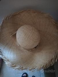 cappello in paglia 