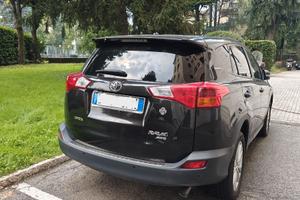 RAV4 2.2 D-CAT A/T 4WD Style – Anno 2014