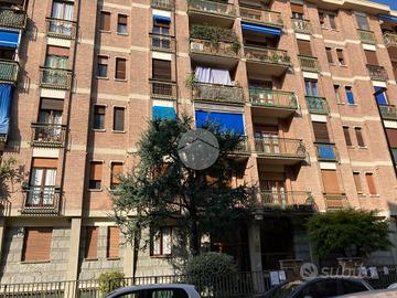 MONOLOCALE A TORINO