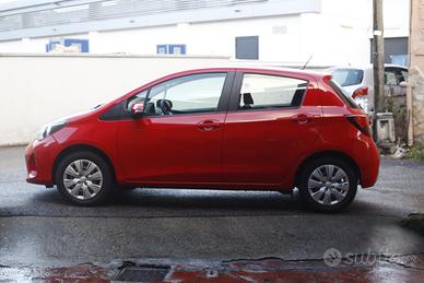 Toyota Yaris 1.0 5 porte