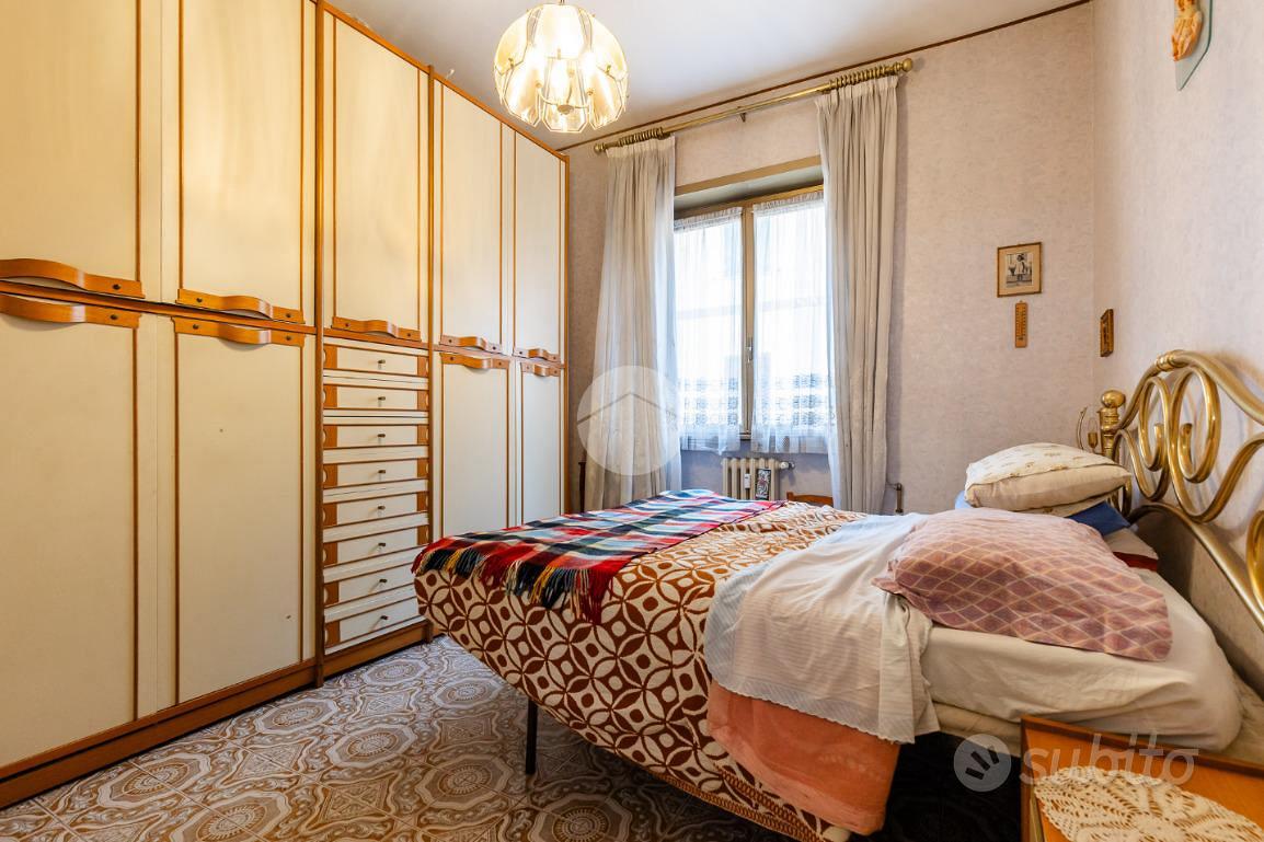 2 LOCALI A ROMA - Vista 4